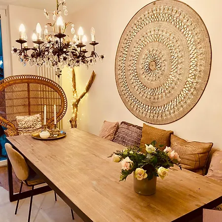Charme & Comfort Citylodge Wohlfuehloase Mit Garten, Terrasse &