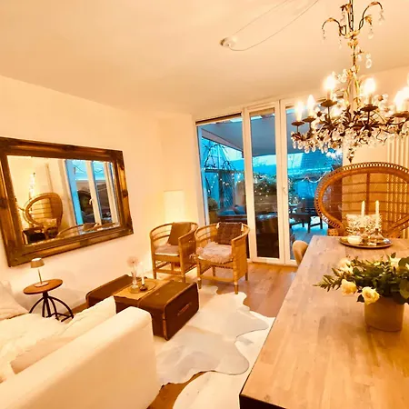 Villa Charme & Comfort Citylodge Wohlfuehloase Mit Garten, Terrasse &