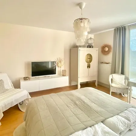 Charme & Comfort Citylodge Wohlfuehloase Mit Garten, Terrasse & * Lubeck